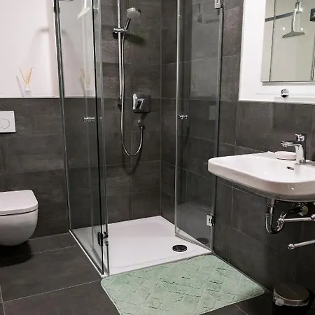 Appartements London/New York Forheim Экстерьер фото